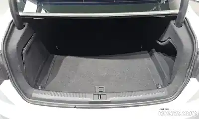 Audi A4 2015 2.0 Автомат в Москве № 212410, миниатюра 2