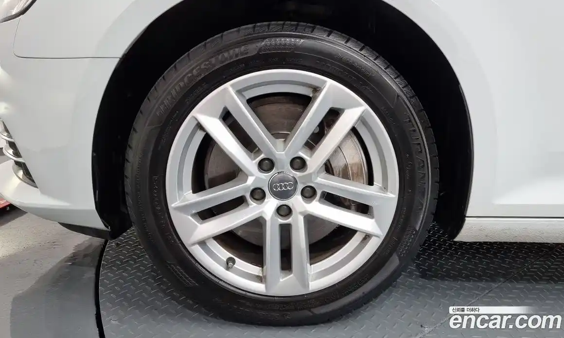 Audi A4 2016 2.0 Автомат в Москве № 212594, фото 10