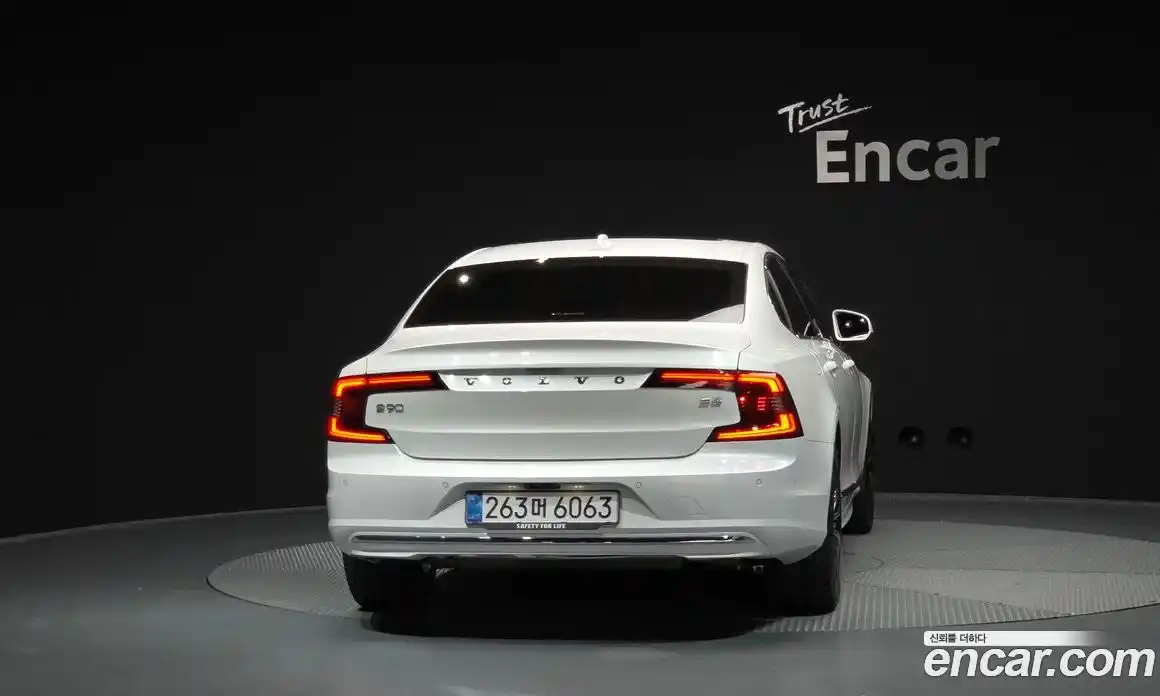 Volvo S90 2025 2.0 Автомат в Москве № 212780, фото 19