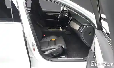 Volvo S90 2025 2.0 Автомат в Москве № 212780, миниатюра 9