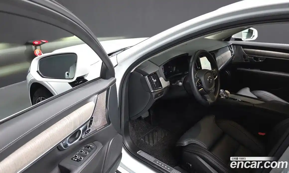 Volvo S90 2025 2.0 Автомат в Москве № 212780, фото 10