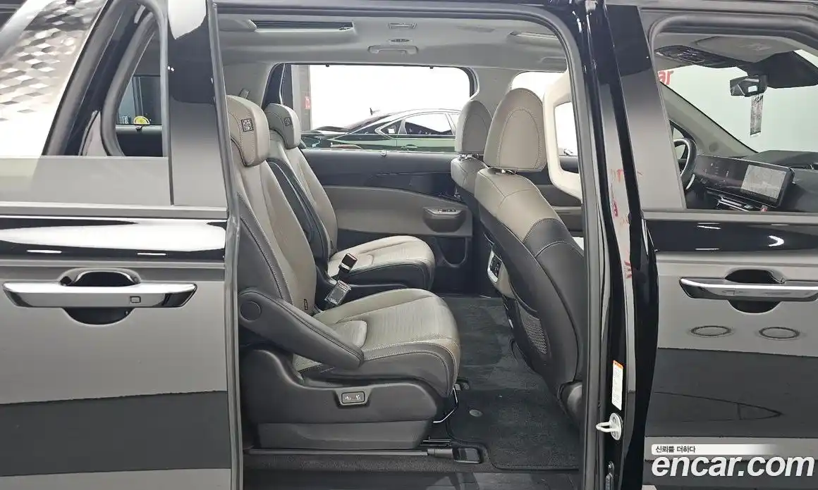 Kia Canival 2024 1.6 Автомат в Москве № 21341, фото 7