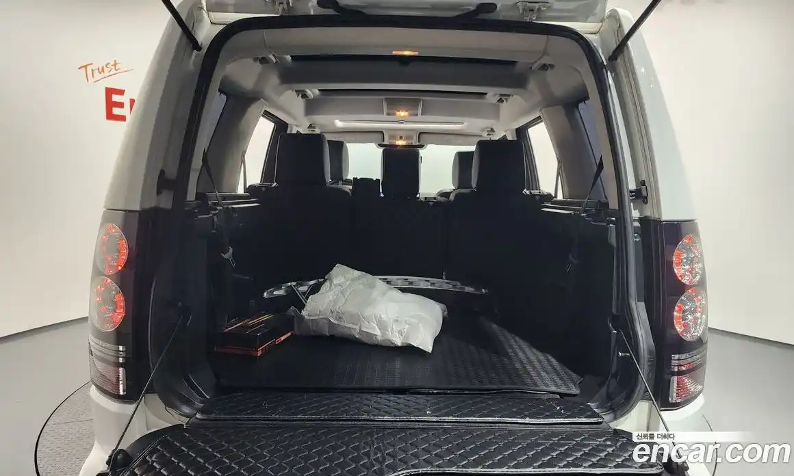 Land Rover Discovery 2016 3.0 Автомат в Москве № 213830, фото 1