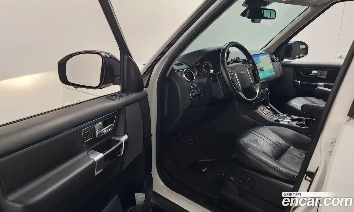 Land Rover Discovery 2016 3.0 Автомат в Москве № 213830, фото 9