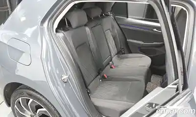 Volkswagen Golf 2022 2.0 Автомат в Москве № 215240, миниатюра 4