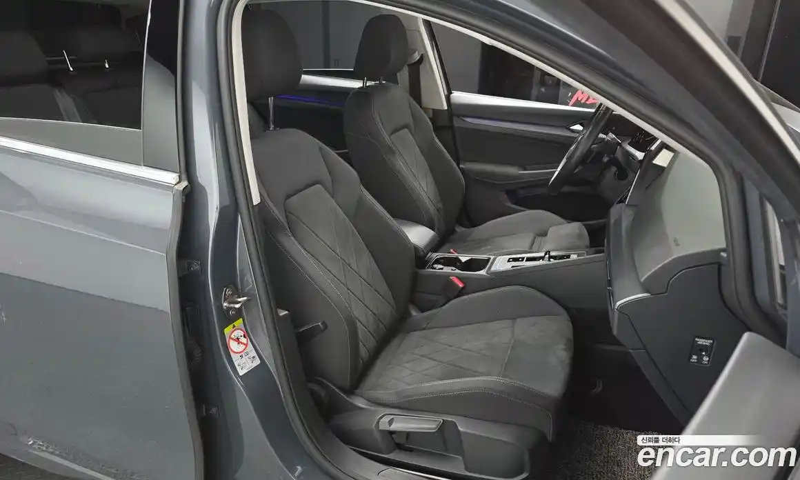 Volkswagen Golf 2022 2.0 Автомат в Москве № 215240, фото 10