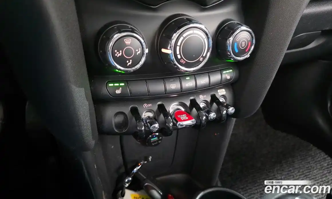 Mini Cooper 2020 1.5 Автомат в Москве № 216278, фото 13