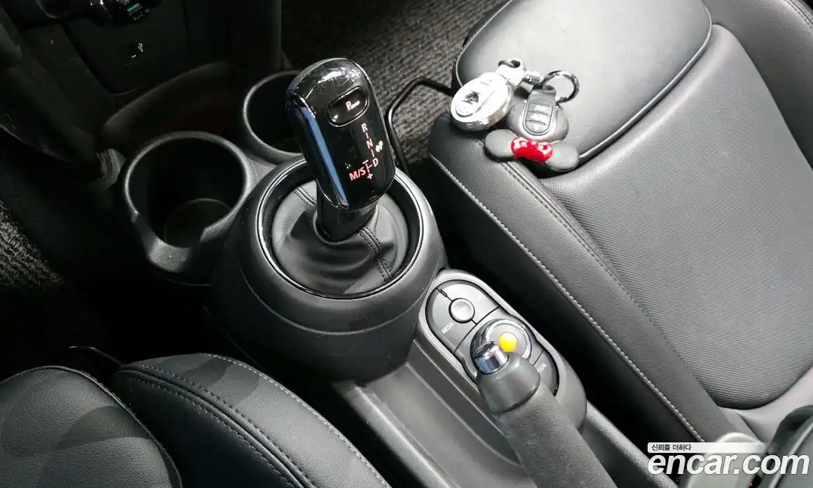 Mini Cooper 2020 1.5 Автомат в Москве № 216278, фото 14