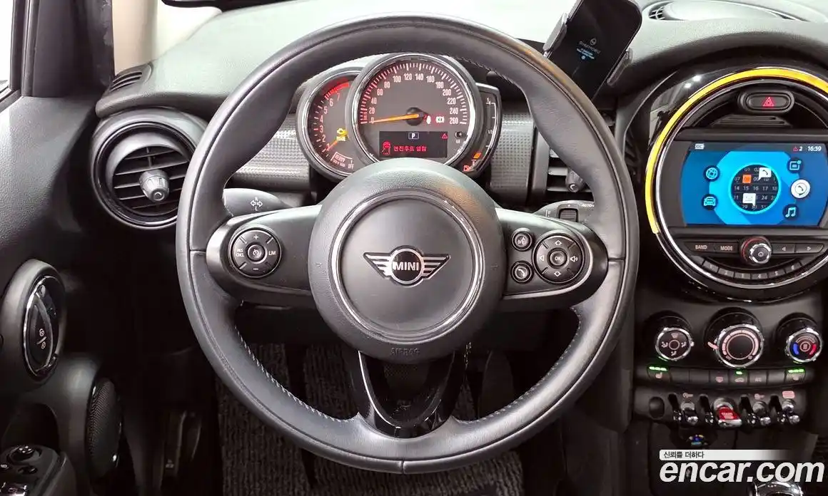 Mini Cooper 2020 1.5 Автомат в Москве № 216278, фото 20