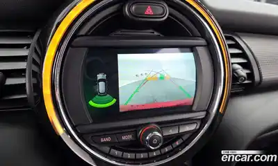 Mini Cooper 2020 1.5 Автомат в Москве № 216278, миниатюра 4