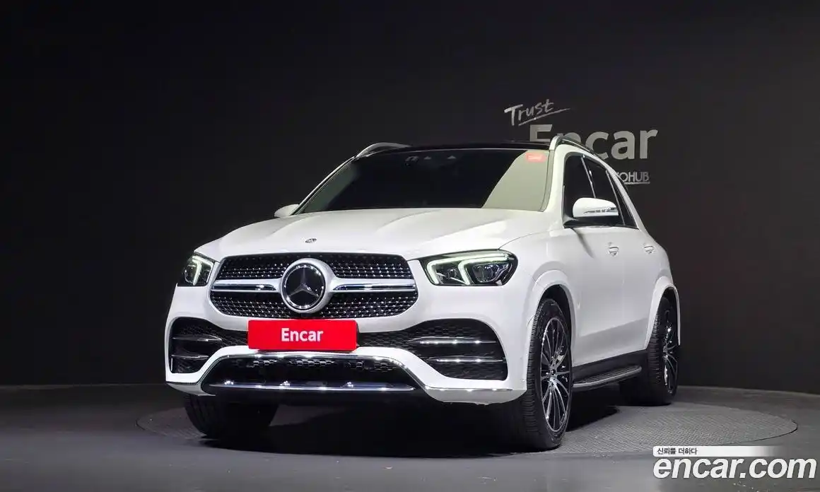 Mercedes-Benz GLE-Class 2023 3.0 Автомат в Москве № 216897, фото 4