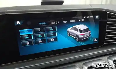 Mercedes-Benz GLE-Class 2023 3.0 Автомат в Москве № 216897, миниатюра 9