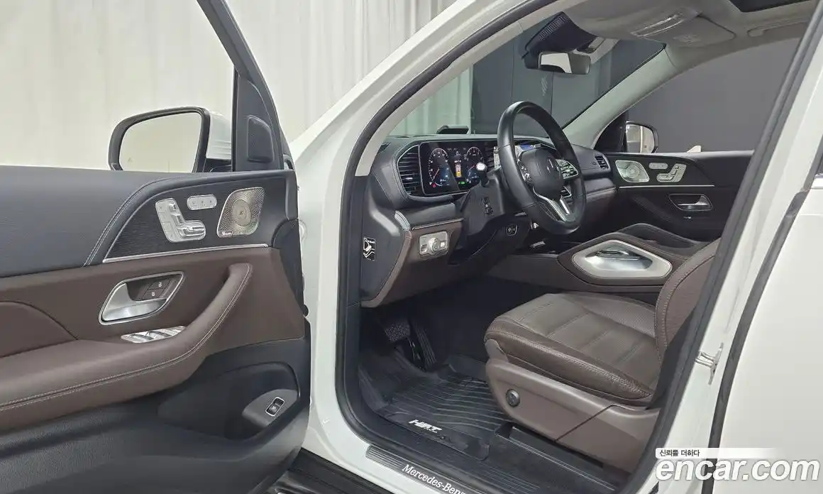 Mercedes-Benz GLE-Class 2023 3.0 Автомат в Москве № 216897, фото 10