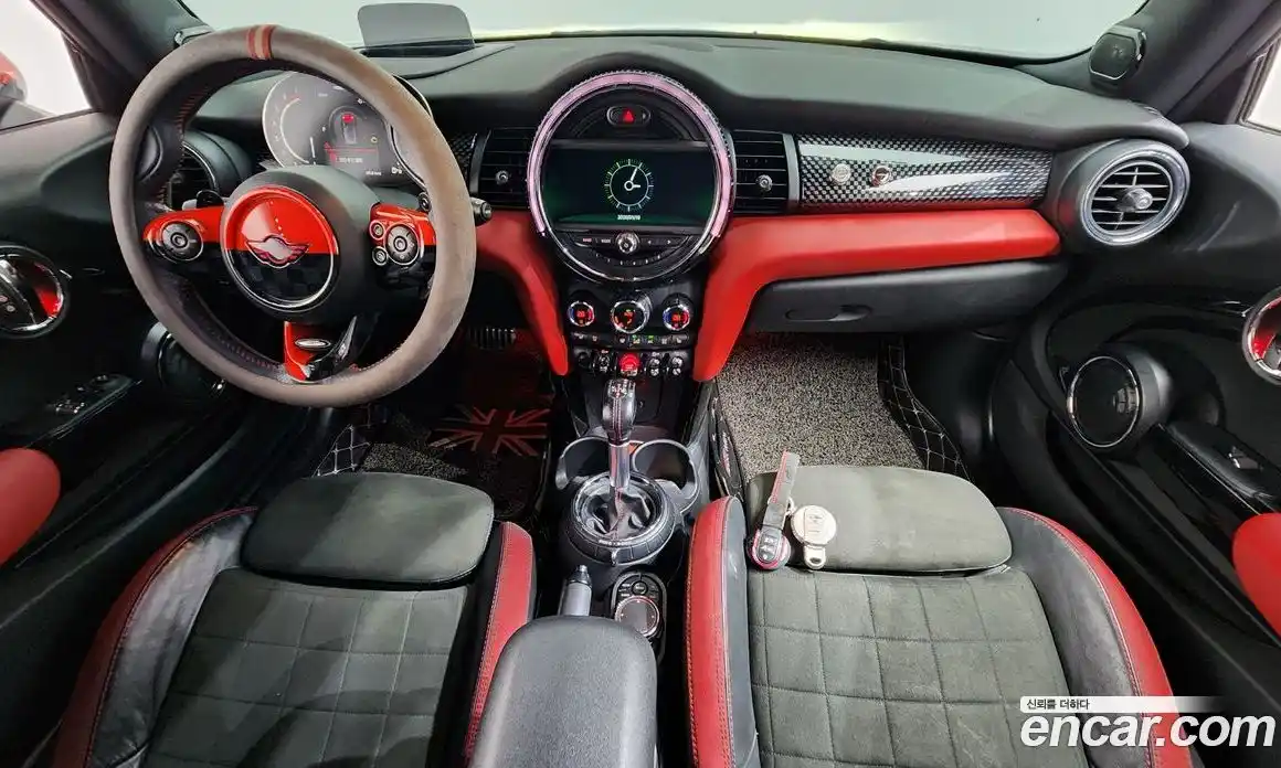 Mini Cooper 2016 2.0 Автомат в Москве № 224243, фото 15