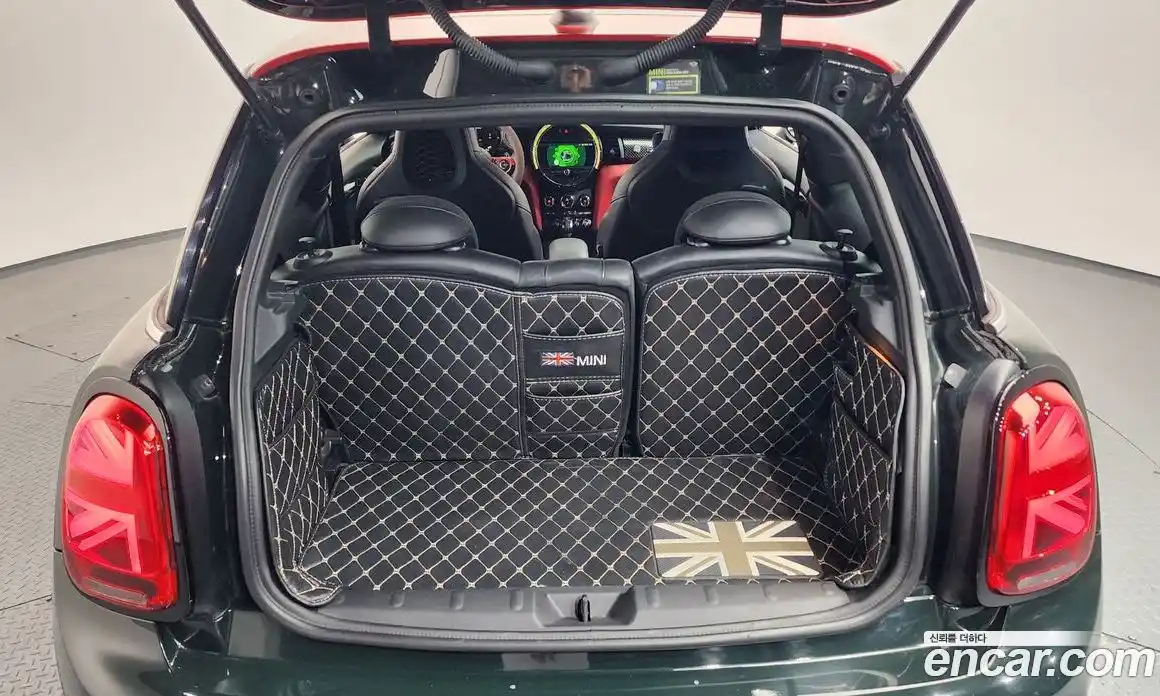 Mini Cooper 2016 2.0 Автомат в Москве № 224243, фото 20