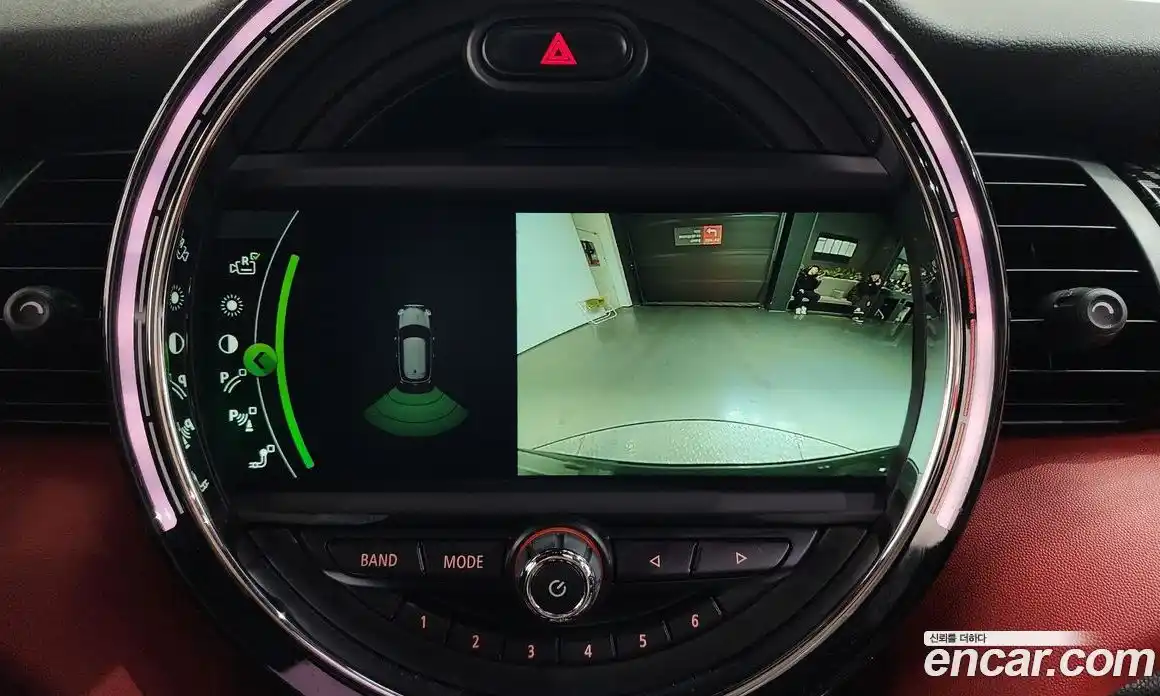 Mini Cooper 2016 2.0 Автомат в Москве № 224243, фото 9