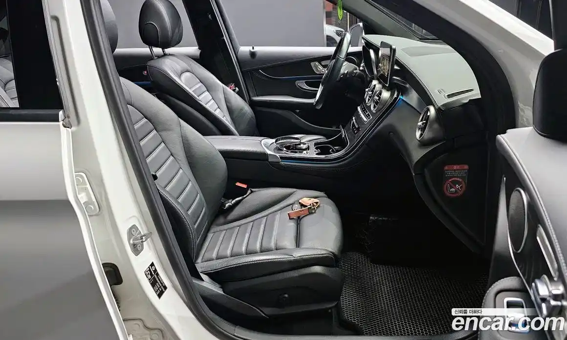 Mercedes-Benz GLC-Class 2017 2.1 Автомат в Москве № 224637, фото 13