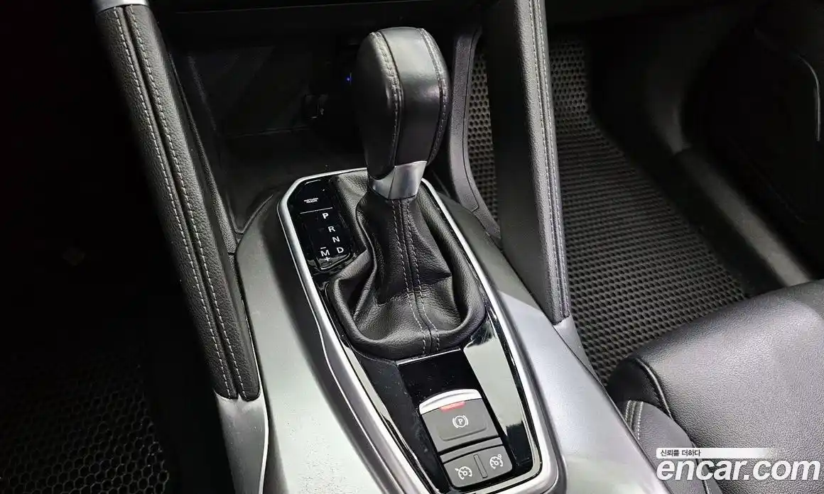 Renault QM6 2023 2.0 Автомат в Москве № 225976, фото 13