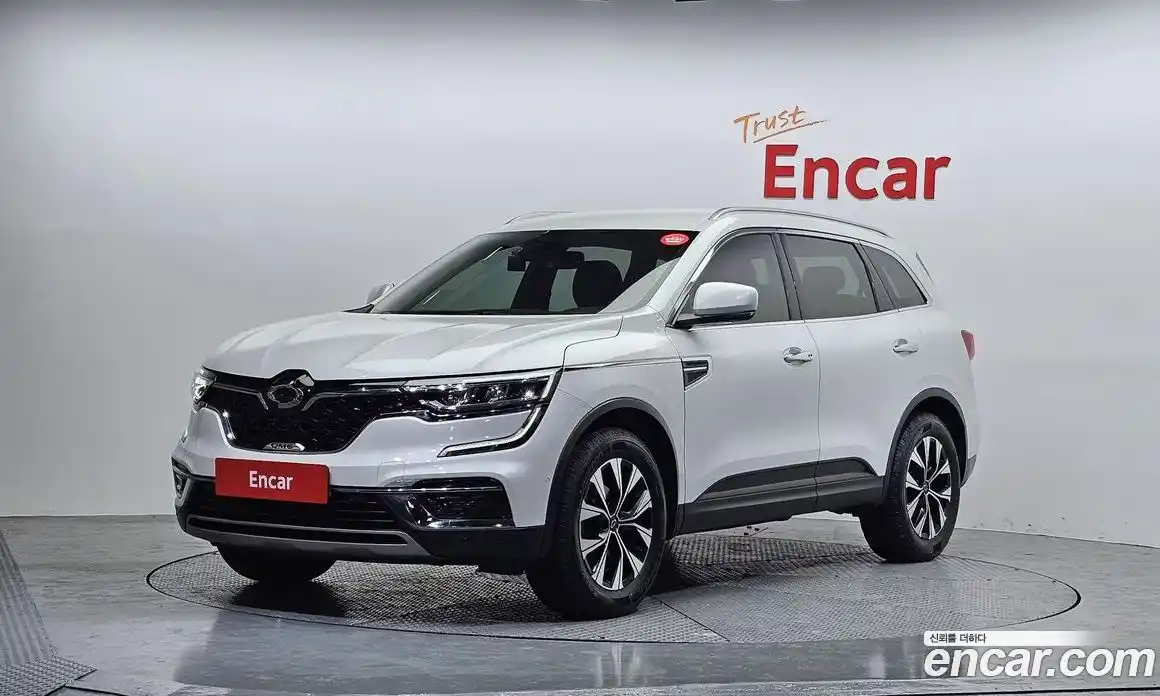 Renault QM6 2023 2.0 Автомат в Москве № 225976, фото 17