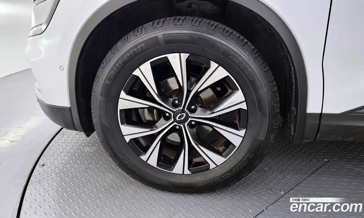 Renault QM6 2023 2.0 Автомат в Москве № 225976, фото 7