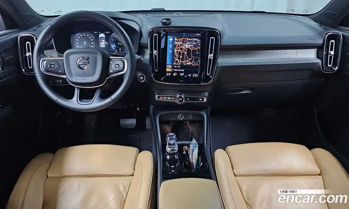 Volvo XC40 2022 2.0 Автомат в Москве № 230487, фото 15