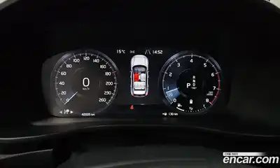 Volvo XC40 2022 2.0 Автомат в Москве № 230487, миниатюра 8