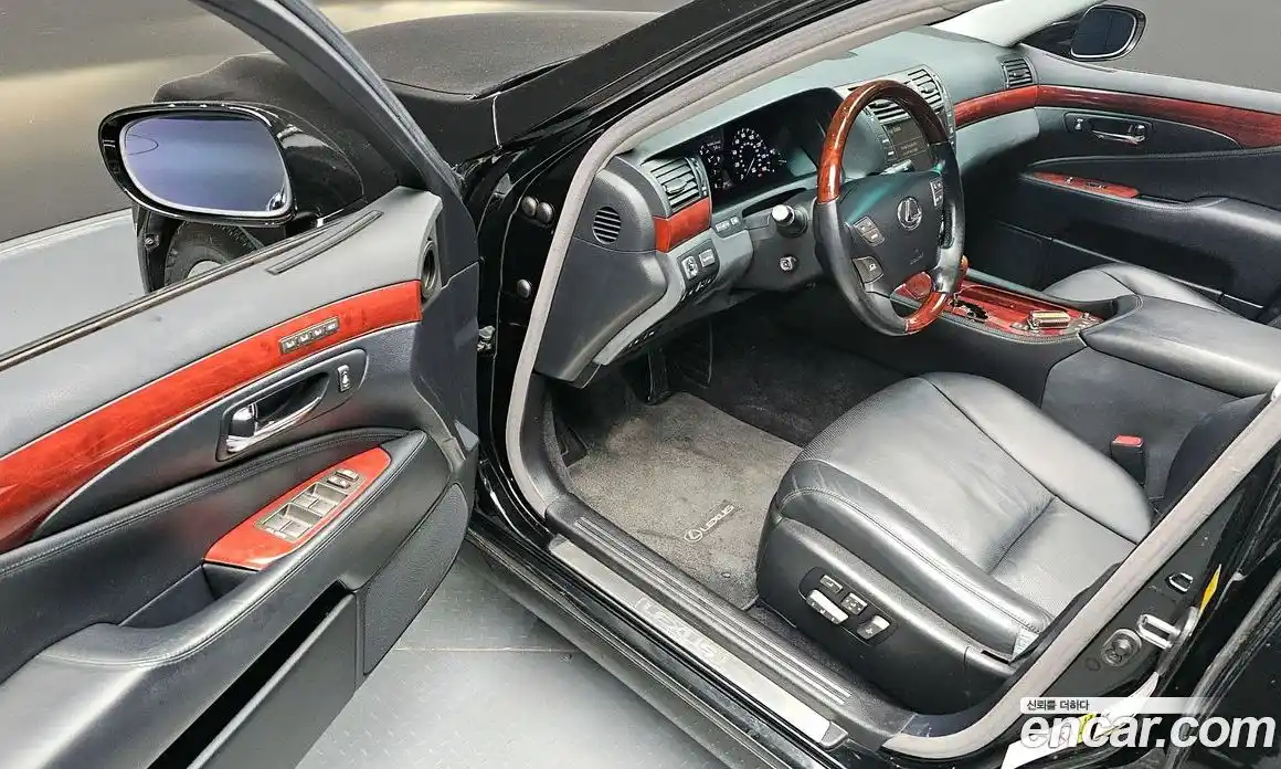 Lexus LS 2007 4.6 Автомат в Москве № 232033, фото 15