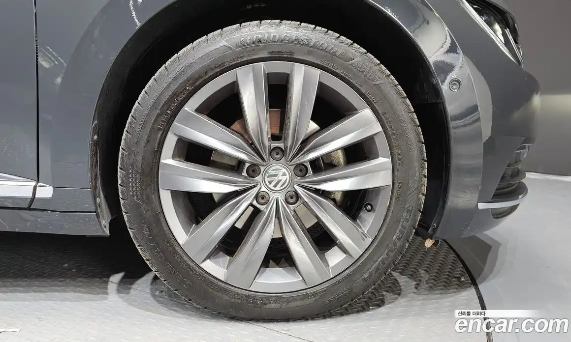 Volkswagen Arteon 2018 2.0 Автомат в Москве № 232154, фото 15