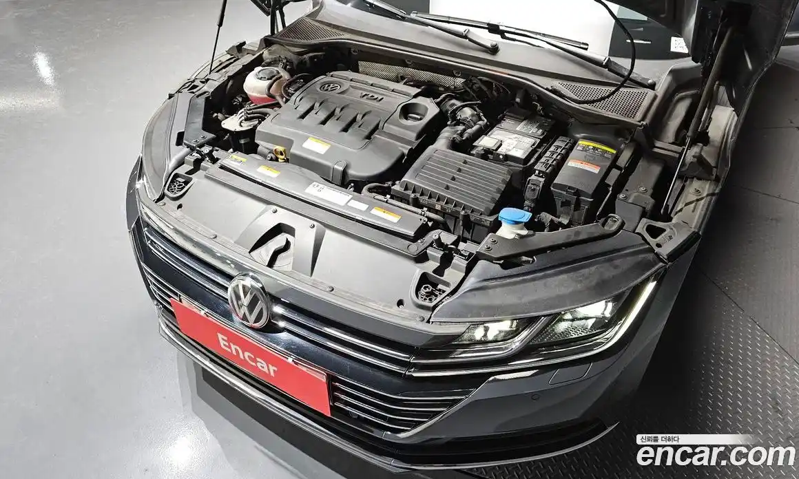 Volkswagen Arteon 2018 2.0 Автомат в Москве № 232154, фото 16