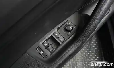 Volkswagen Arteon 2018 2.0 Автомат в Москве № 232154, миниатюра 4