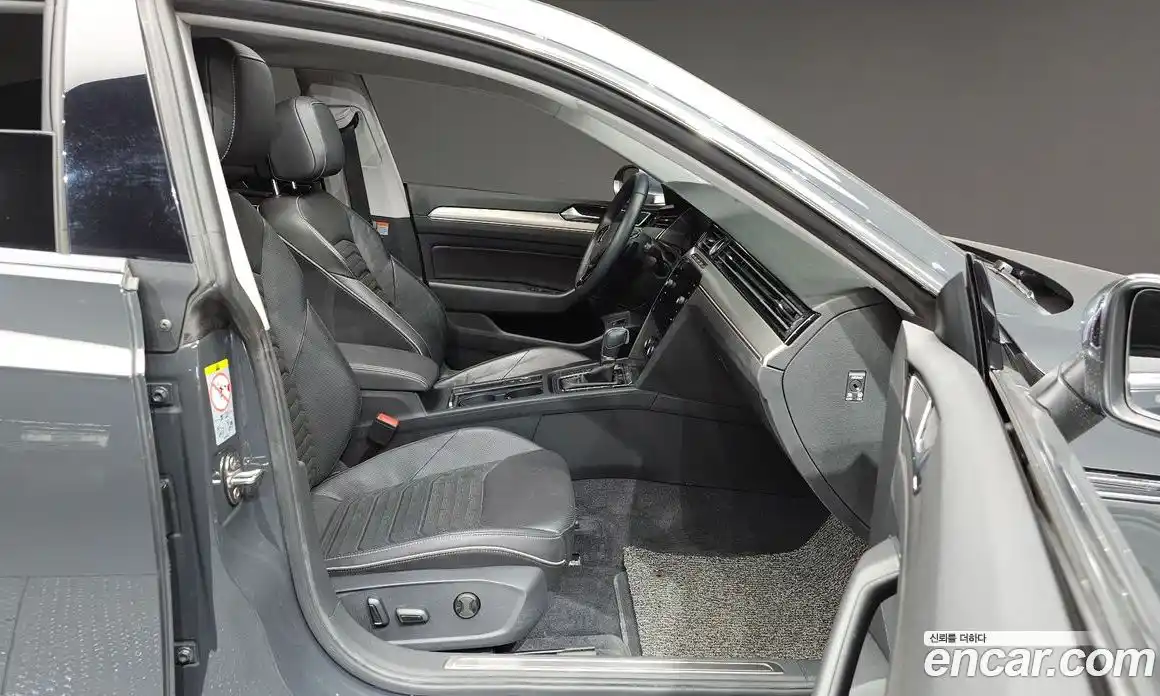 Volkswagen Arteon 2018 2.0 Автомат в Москве № 232154, фото 10