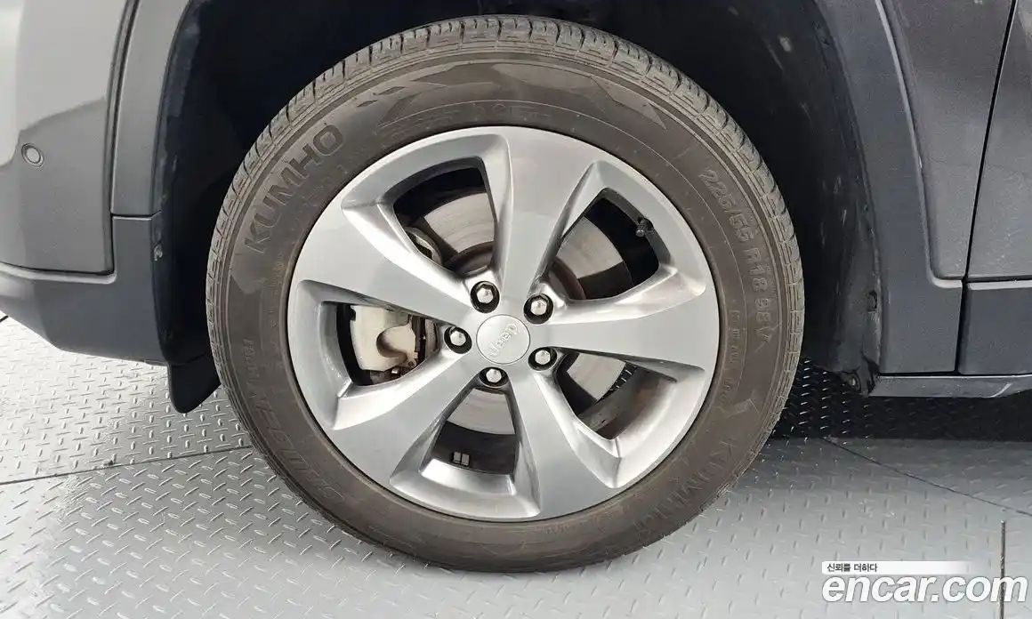 Jeep Cherokee 2021 2.4 Автомат в Москве № 232267, фото 3