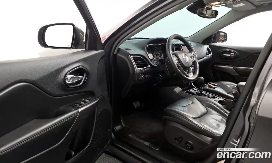 Jeep Cherokee 2020 2.4 Автомат в Москве № 232412, фото 12