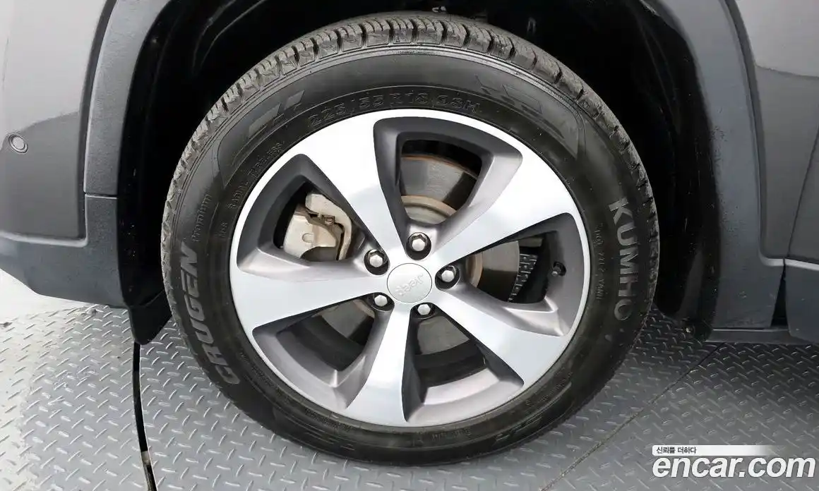 Jeep Cherokee 2020 2.4 Автомат в Москве № 232412, фото 7