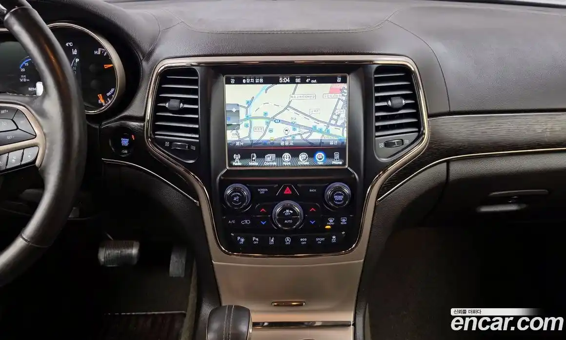 Jeep Cherokee 2017 3.0 Автомат в Москве № 232541, фото 13