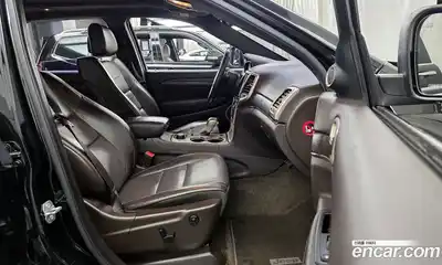 Jeep Cherokee 2017 3.0 Автомат в Москве № 232541, миниатюра 7
