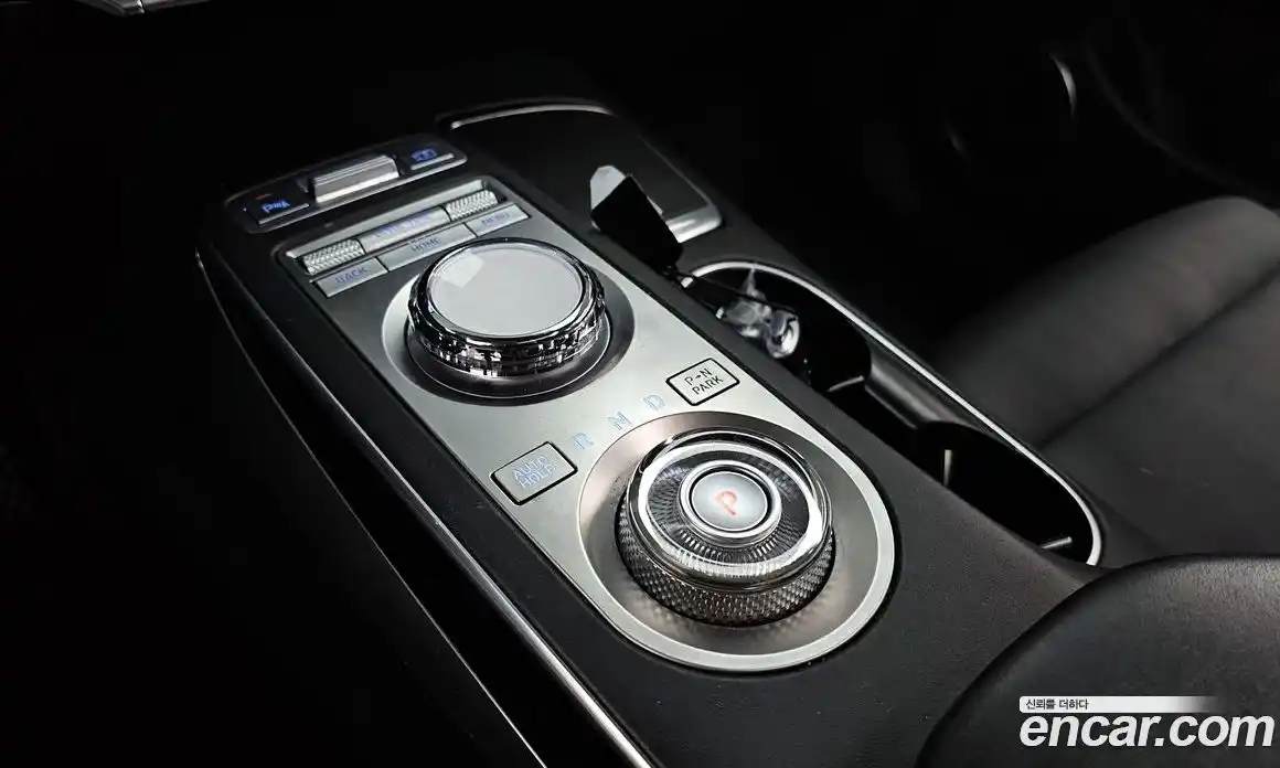 Genesis GV70 2021 2.5 Автомат в Москве № 23913, фото 19