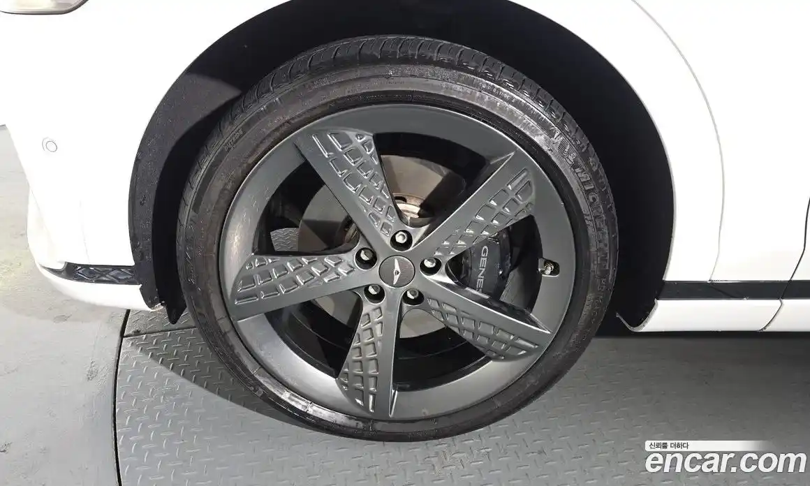 Genesis GV70 2021 2.5 Автомат в Москве № 24879, фото 17