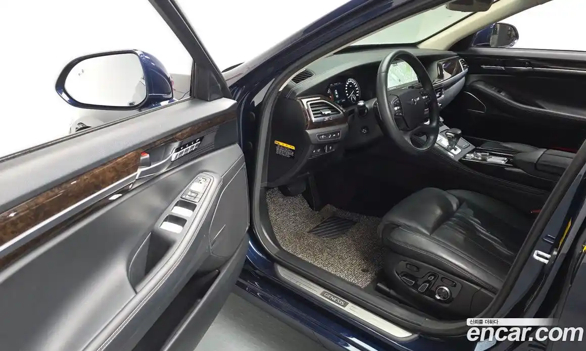 Genesis G90 2019 3.3 Автомат в Москве № 25948, фото 17