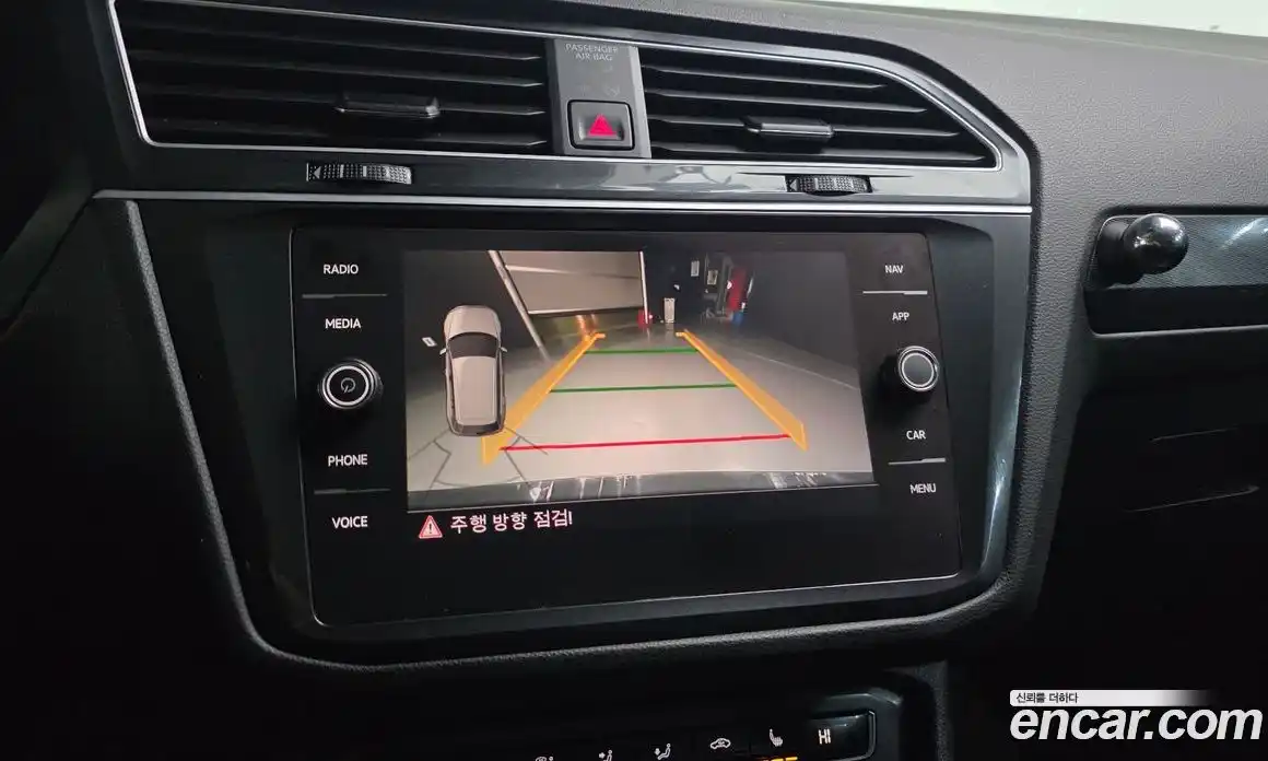 Volkswagen Tiguan 2020 2.0 Автомат в Москве № 277700, фото 13