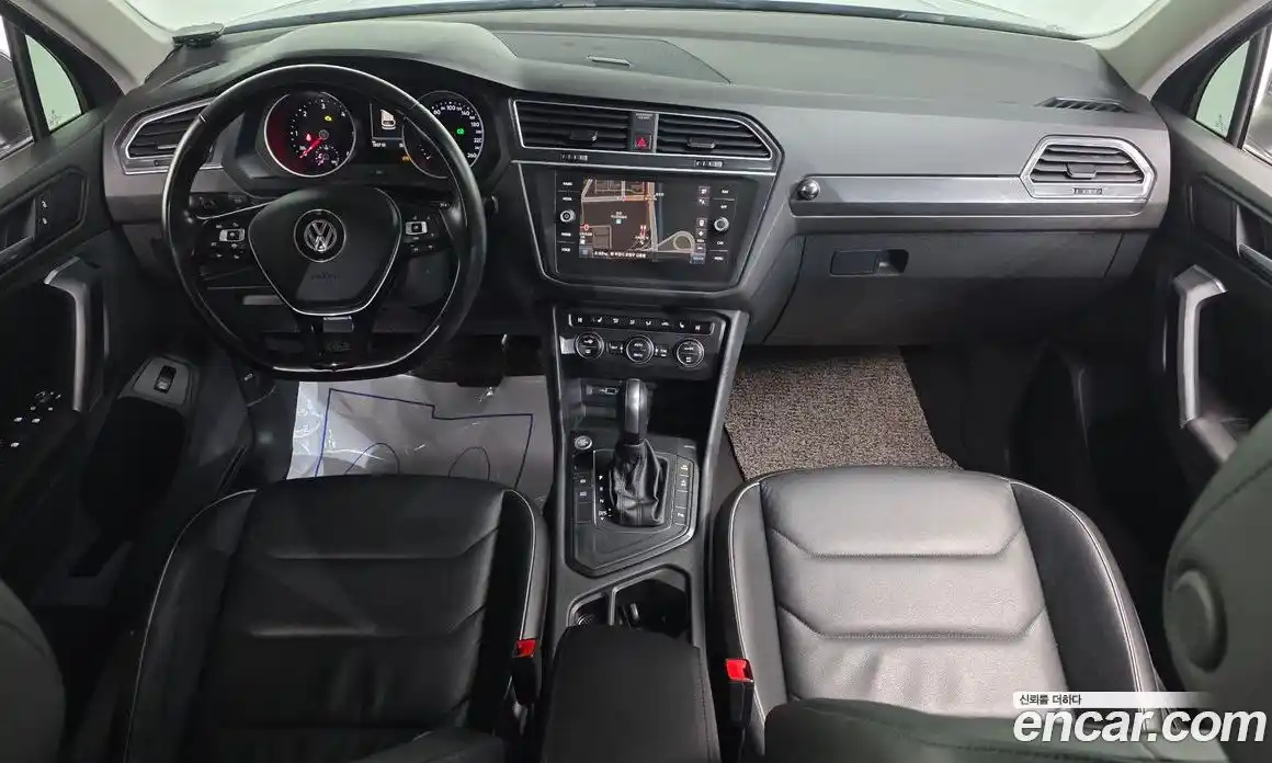 Volkswagen Tiguan 2020 2.0 Автомат в Москве № 277700, фото 8