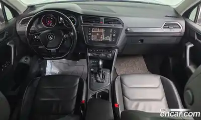 Volkswagen Tiguan 2020 2.0 Автомат в Москве № 277700, миниатюра 8