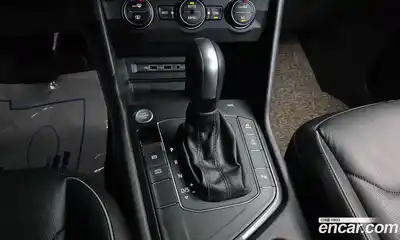 Volkswagen Tiguan 2020 2.0 Автомат в Москве № 277700, миниатюра 10