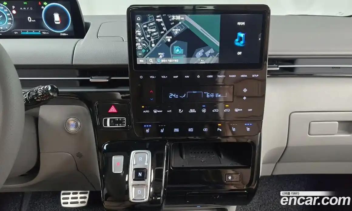 Hyundai Staria 2025 2.2 Автомат в Москве № 280763, фото 14