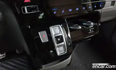 Hyundai Staria 2025 2.2 Автомат в Москве № 280763, миниатюра 2