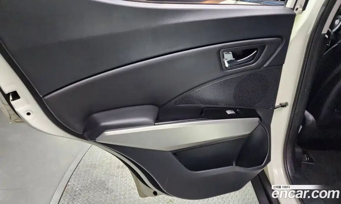 SsangYong TIBOLI 2016 1.6 Автомат в Москве № 28266, фото 19