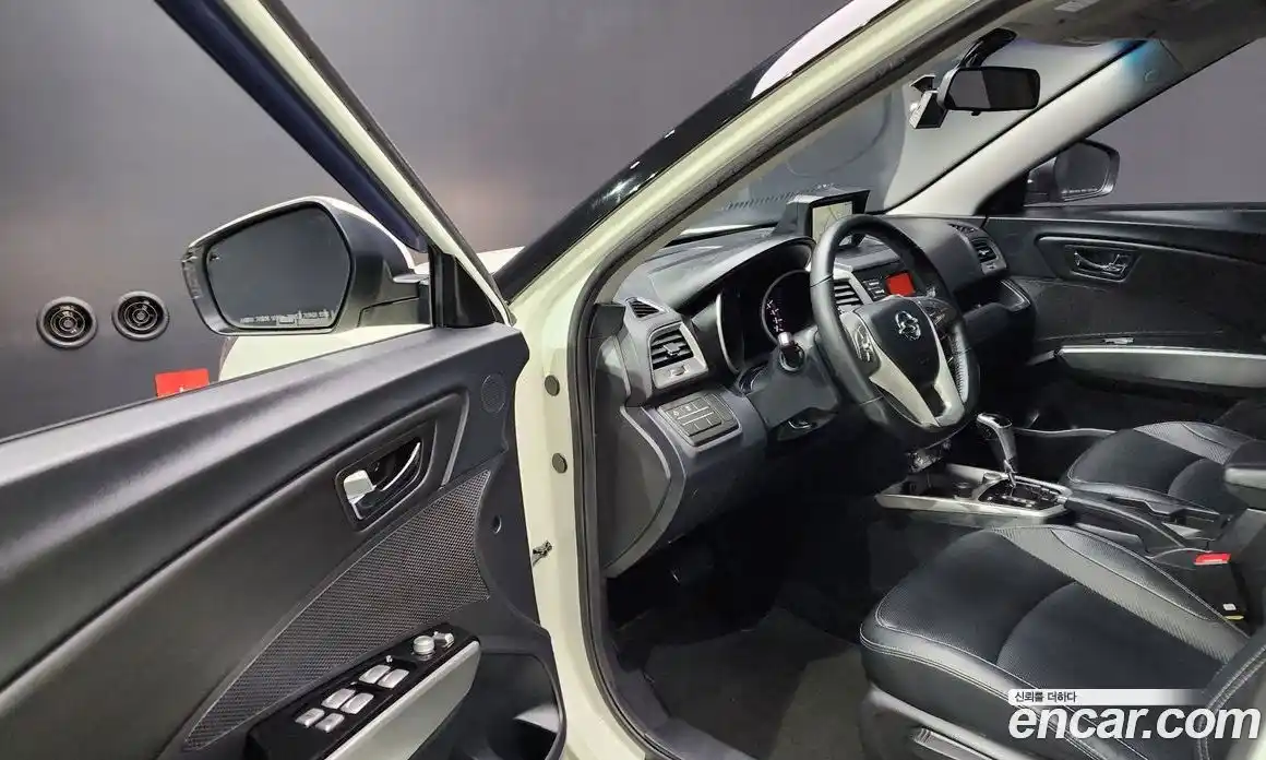 SsangYong TIBOLI 2016 1.6 Автомат в Москве № 28266, фото 8