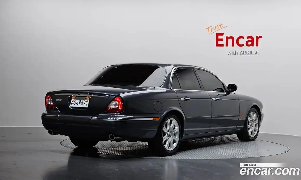 Jaguar XJ-8 2005 3.6 Автомат в Москве № 283827, фото 20