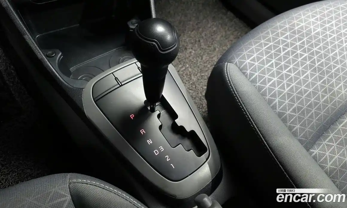 Kia Morning 2021 1.0 Автомат в Москве № 285440, фото 14