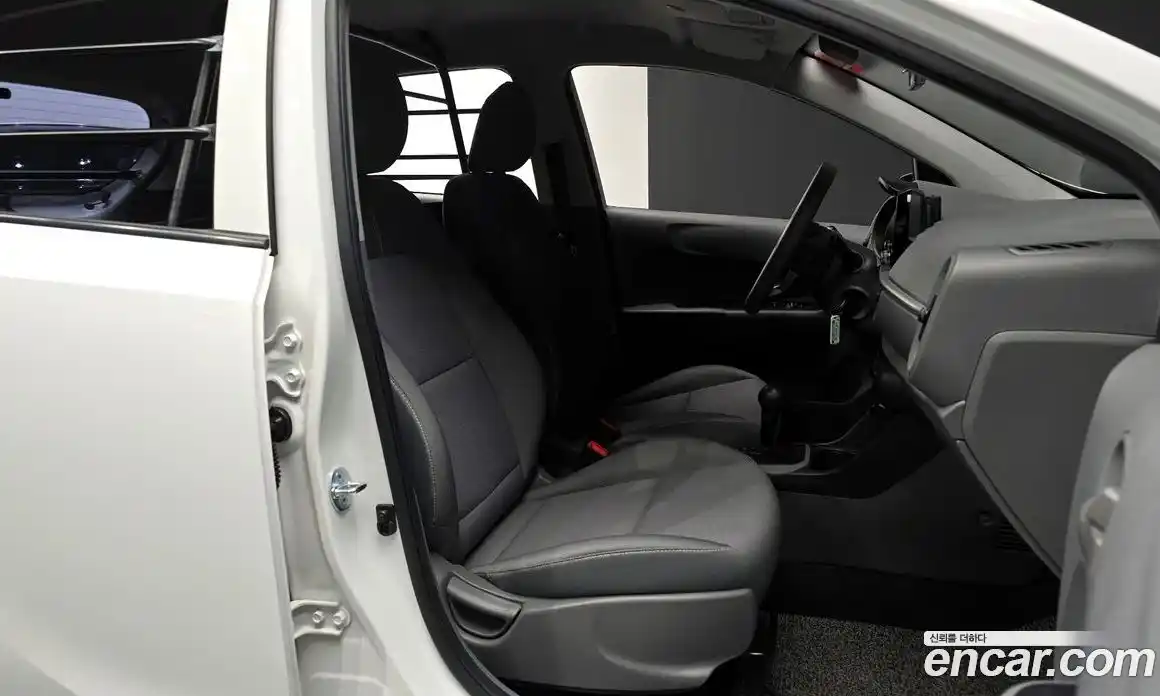 Kia Morning 2021 1.0 Автомат в Москве № 285440, фото 20